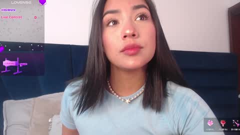 Snapshot of laura_golden1 chatting on 01.30.25 lLAURA online show from 01.30.25