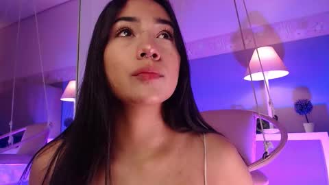 Snapshot of laura_golden1 chatting on 10.27.25 lLAURA online show from 10.27.25
