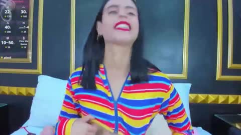 L A U R A online show from 11.17.25