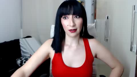 Laura online show from 02.15.25