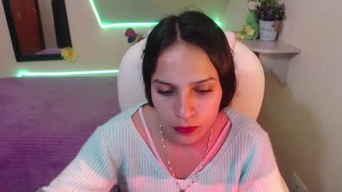Snapshot of laura_pink22 chatting on 12.02.24 Laura Pink online show from 12.02.24