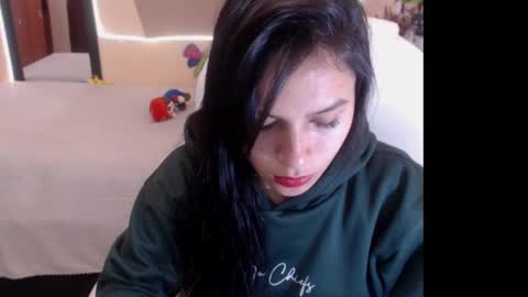 Snapshot of laura_pink22 chatting on 12.22.24 Laura Pink online show from 12.22.24