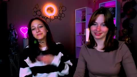 laura_queen_ online show from 09.28.25