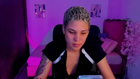 Laura Rose online show from 10.27.25