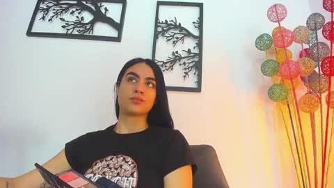 LAURA SOE online show from 02.17.25