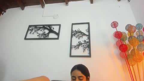 LAURA SOE online show from 03.08.25