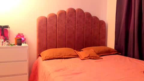 LAURA SOE online show from 10.16.25