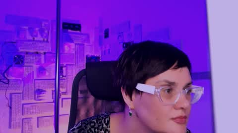 lauradavidsons online show from 11.07.25