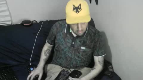 lauradecuada2 online show from 04.10.26