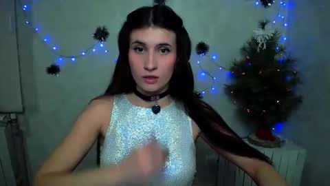 Laura online show from 12.21.25