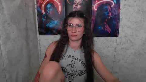 Snapshot of lauradre_ chatting on 07.07.26 Laura online show from 07.07.26