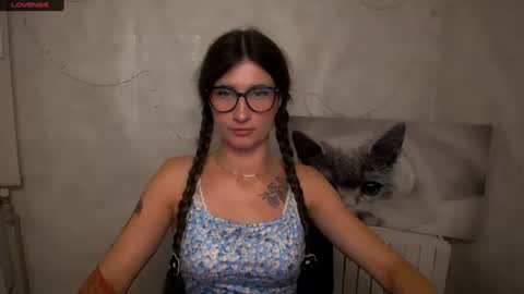 Snapshot of lauradre_ chatting on 07.13.26 Laura online show from 07.13.26