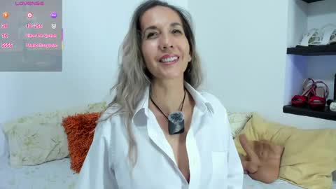 Laura online show from 04.13.26