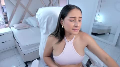 laura  online show from 10.30.25