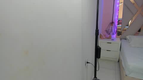 laura  online show from 02.14.26