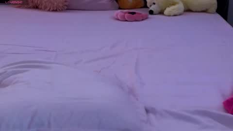 LauraMirage online show from 10.07.25