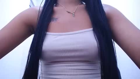 lauramossart online show from 10.15.25