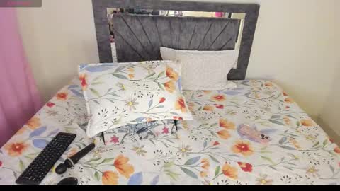 laurasofia01 online show from 03.13.26