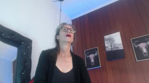 Laura Sofia online show from 02.18.26