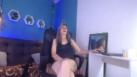 Laura Sofia online show from 02.27.26