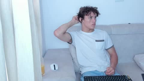 Snapshot of laureent__ chatting on 02.06.25 Laureent online show from 02.06.25