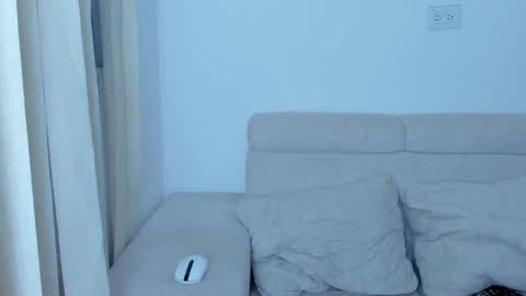 Snapshot of laureent__ chatting on 02.09.25 Laureent online show from 02.09.25