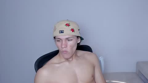 Laureent online show from 12.15.25