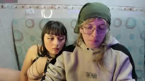Laures666 online show from 06.19.26