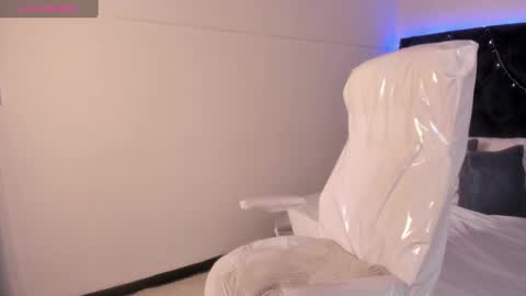 Lauren online show from 02.28.25