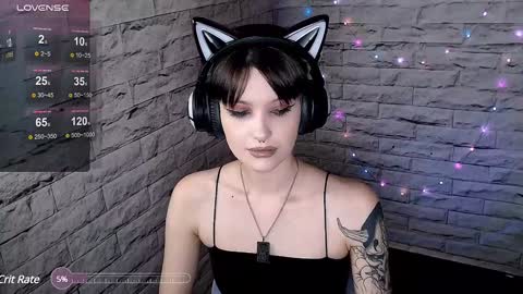 Snapshot of lauren_raquel chatting on 12.26.24 Eva online show from 12.26.24