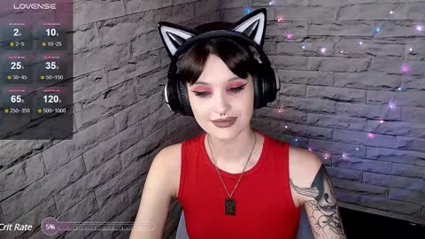 Snapshot of lauren_raquel chatting on 01.04.25 Eva online show from 01.04.25