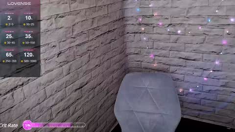 Snapshot of lauren_raquel chatting on 01.10.25 Eva online show from 01.10.25
