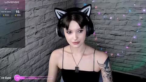 Snapshot of lauren_raquel chatting on 01.27.25 Eva online show from 01.27.25