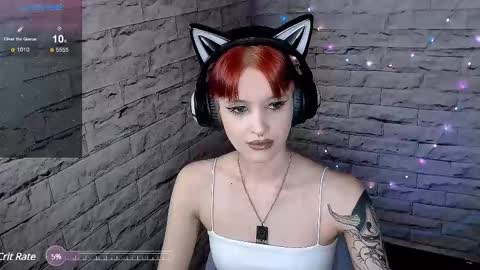 Snapshot of lauren_raquel chatting on 02.11.25 Eva online show from 02.11.25