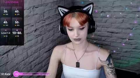 Snapshot of lauren_raquel chatting on 03.08.25 Eva online show from 03.08.25