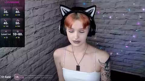Snapshot of lauren_raquel chatting on 03.12.25 Eva online show from 03.12.25