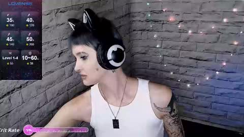 Snapshot of lauren_raquel chatting on 09.11.25 Eva online show from 09.11.25