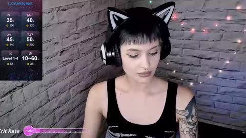 Snapshot of lauren_raquel chatting on 09.20.25 Eva online show from 09.20.25
