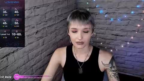Snapshot of lauren_raquel chatting on 10.10.25 Eva online show from 10.10.25