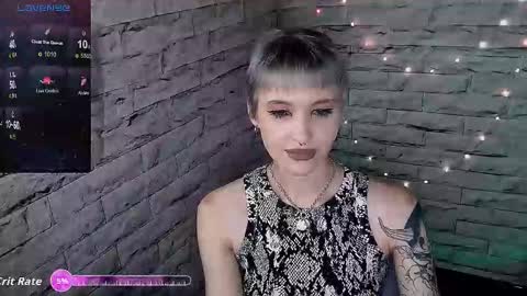 Snapshot of lauren_raquel chatting on 10.15.25 Eva online show from 10.15.25