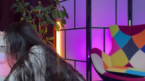 Snapshot of laurenbrite chatting on 11.27.25 Lauren Brite online show from 11.27.25