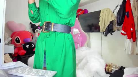 SF online show from 10.17.25