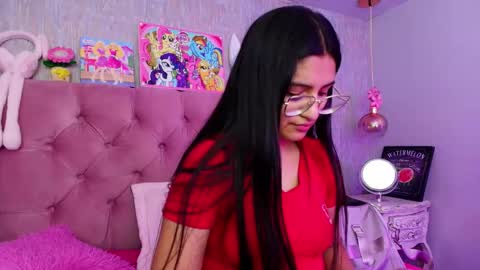 Snapshot of laurenelovex chatting on 02.04.26 Laurene online show from 02.04.26