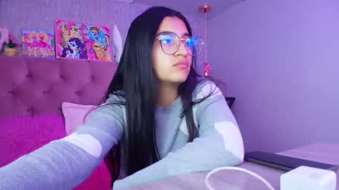 Snapshot of laurenelovex chatting on 03.01.26 Laurene online show from 03.01.26