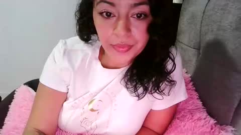 laurenhot94 online show from 12.05.25