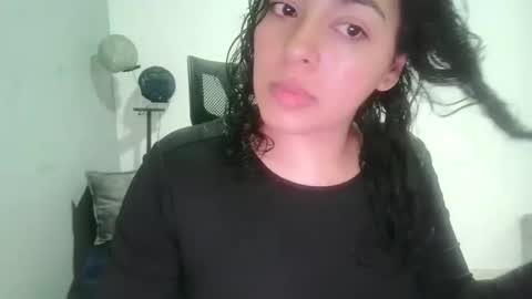 laurenhot94 online show from 02.22.26