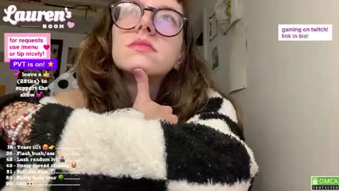 Lauren   online show from 06.15.26
