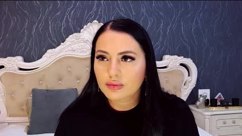 Laura online show from 09.09.25