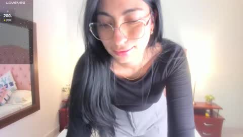 laurenn_smitth online show from 02.12.25