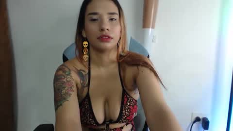 Snapshot of laurenphillipsx chatting on 12.06.24 Lauren online show from 12.06.24